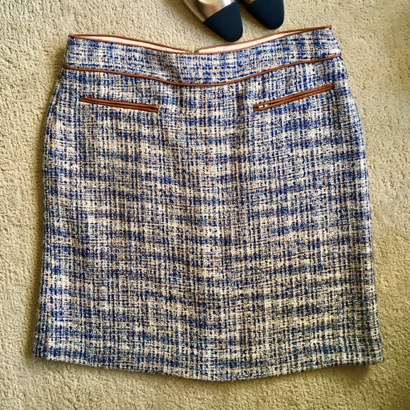 Ann Taylor Dresses & Skirts - 🎀 CHIC ANN TAYLOR SKIRT 14 Like New Details 🎀